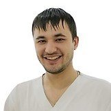 Врач Давыдов Руслан Набиевич