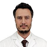 Врач Дерягин Роман Борисович