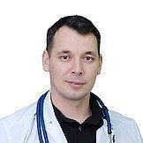 Врач Литвинцев Александр Александрович