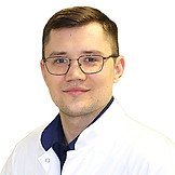 Врач Максимов Валентин Александрович