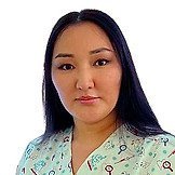 Врач Ринчинова Саяна Будажаповна