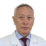 Врач Шадаров Леонид Петрович