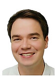 Врач Стародубцев Денис Сергеевич